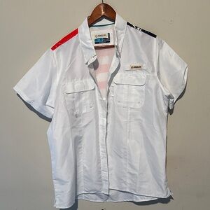 Magellan Outdoors White Short Sleeve Casual Shirt